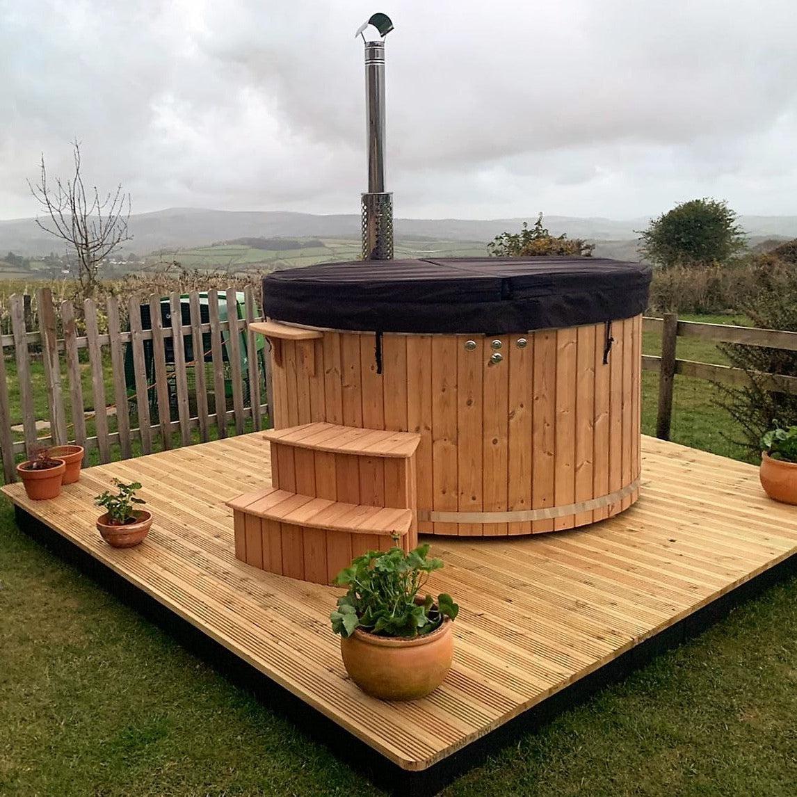 Large 200cm Wood Fired Hot Tub, External Heater, Fibreglass Liner.