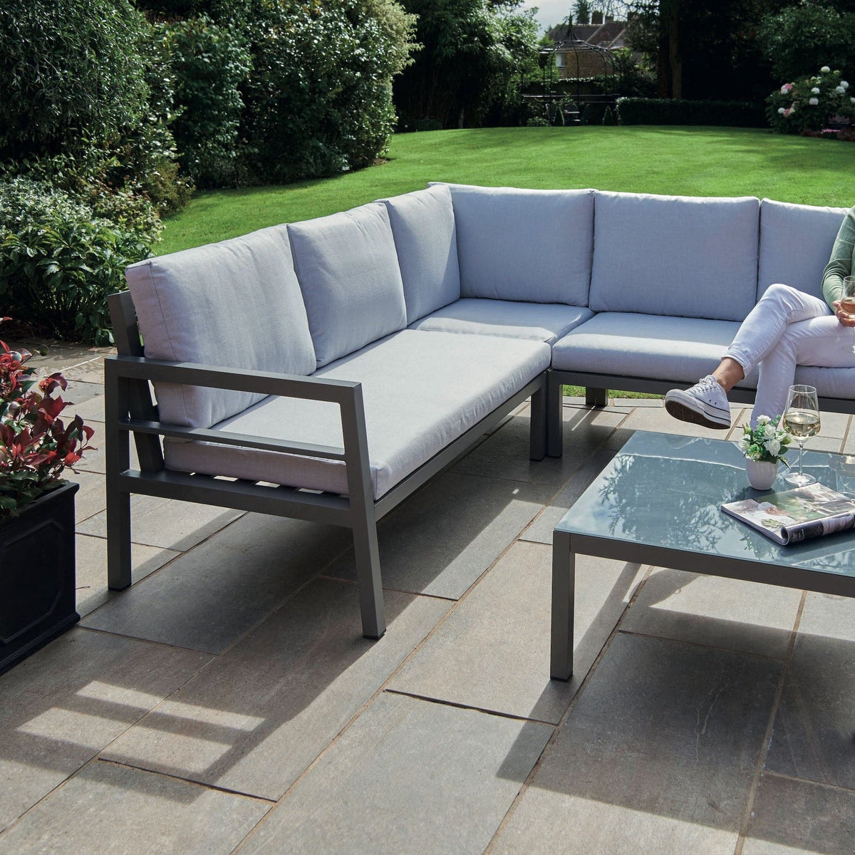Aluminium Outdoor Corner L-Shaped Sofa and table Set