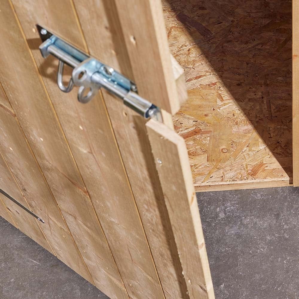 Close-up of shed door latch on 8x6 shiplap apex shed