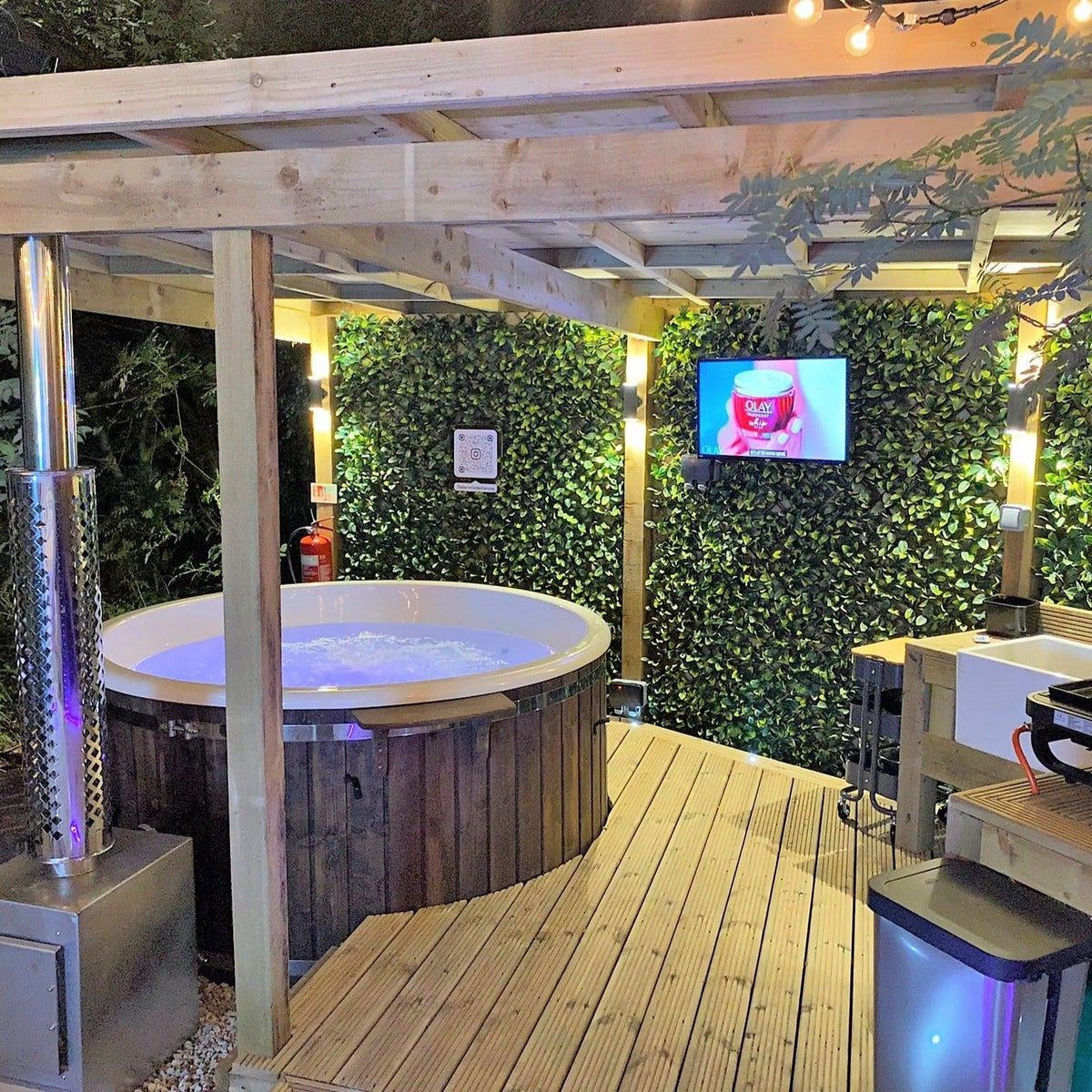 Large 200cm Wood Fired Hot Tub, External Heater, Fibreglass Liner.