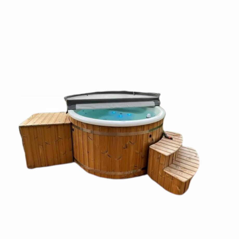 Large 200cm Wood Fired Hot Tub, Integrated Heater, Fibreglass liner.