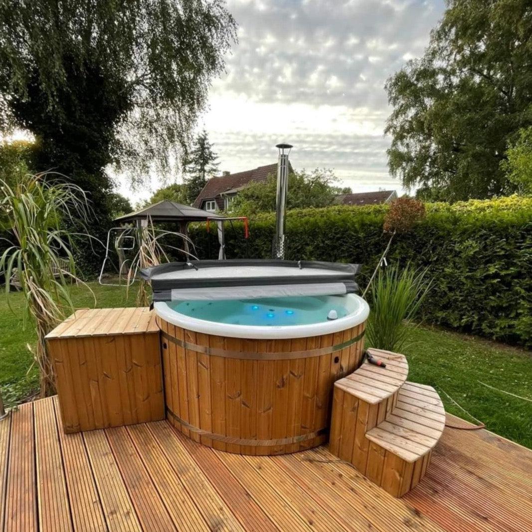 Large 200cm Wood Fired Hot Tub, Integrated Heater, Fibreglass liner.