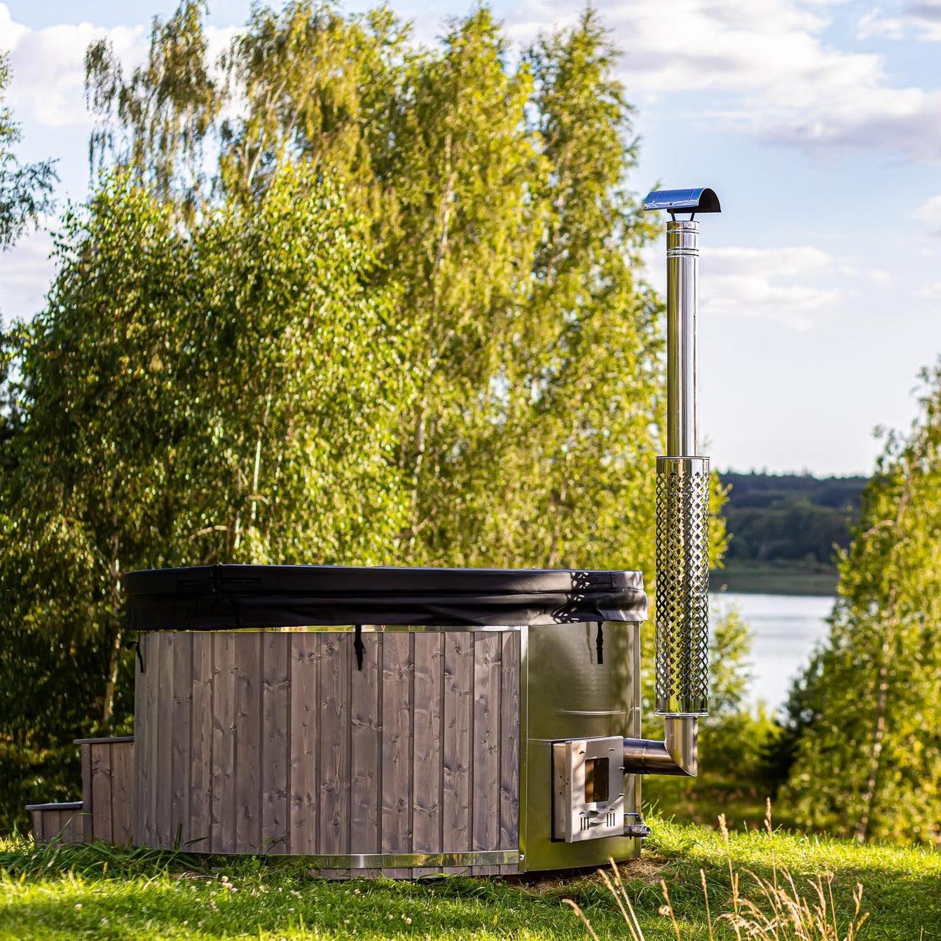 Large 200cm Wood Fired Hot Tub, Integrated Heater, Fibreglass liner.