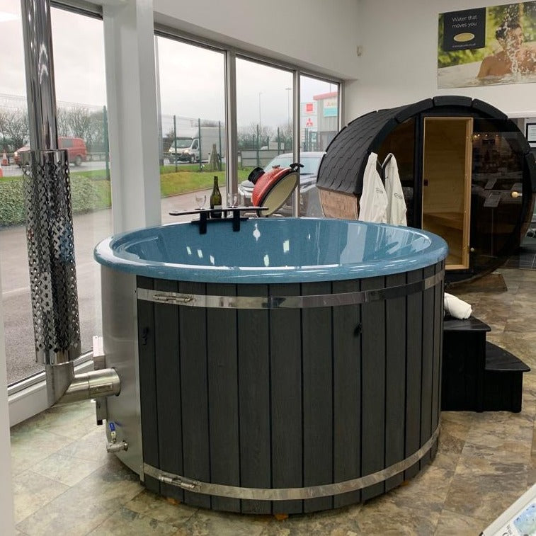 Large 200cm Wood Fired Hot Tub | Integrated Heater | Fibreglass liner.
