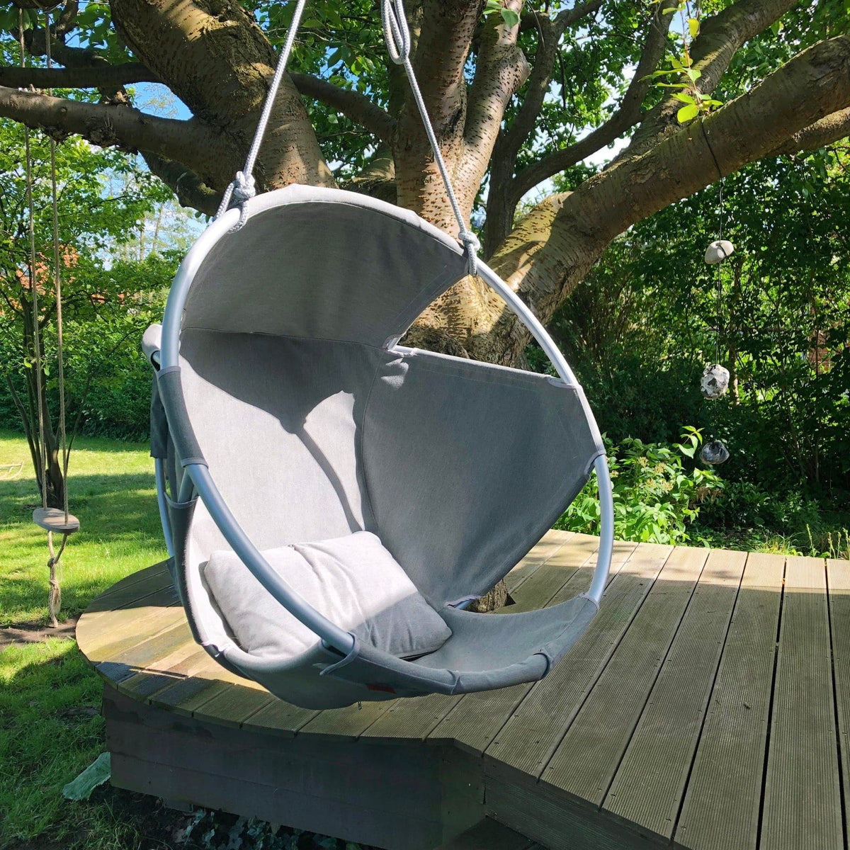 All-weather Cocoon Hang Chair for outdoor use - By Trimm - Real Scandinavian Quality