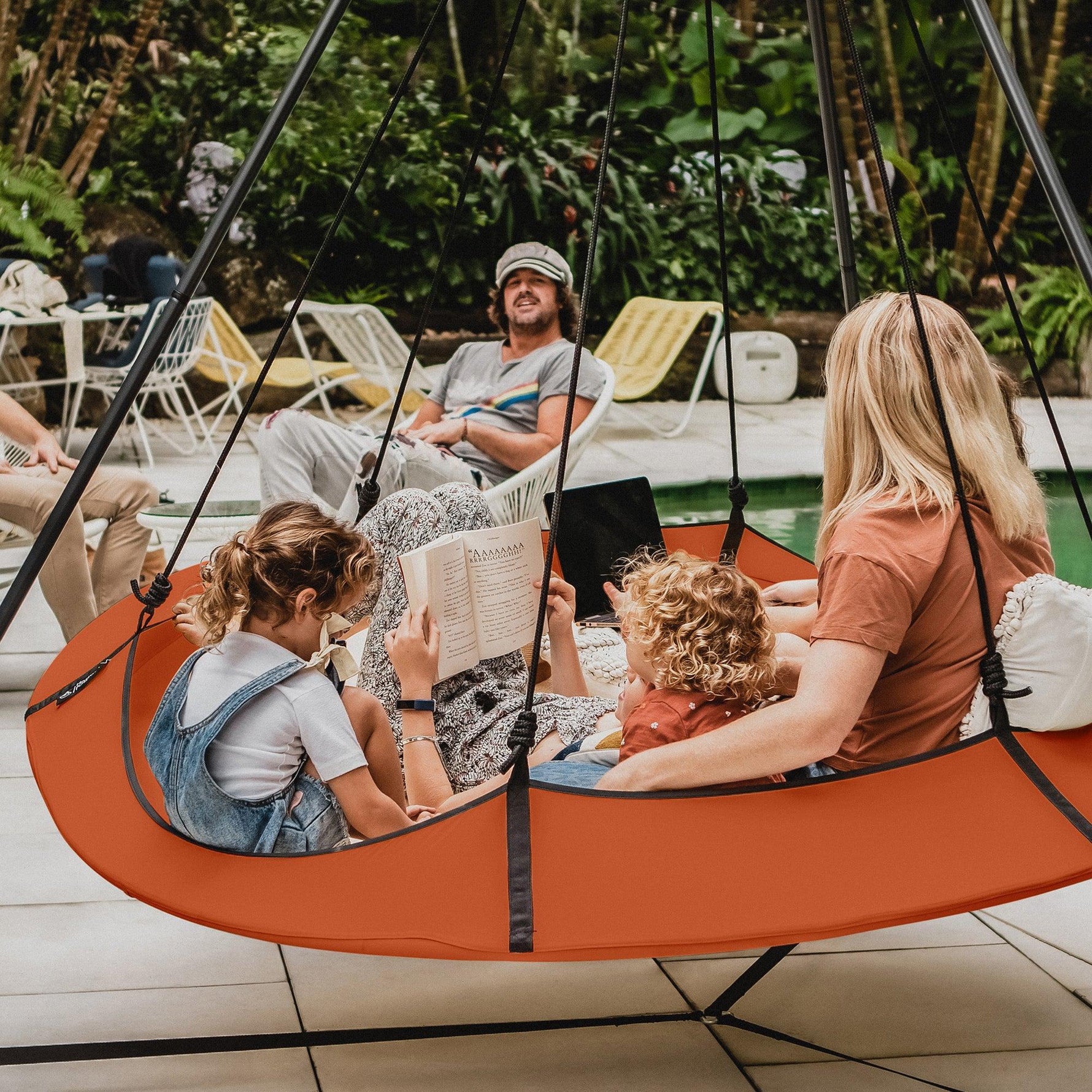 Hanging Circular Hammock - Hangout Pod - 1.8m/ 6ft